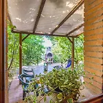 Falco-25 By Interhome Daire Riparbella